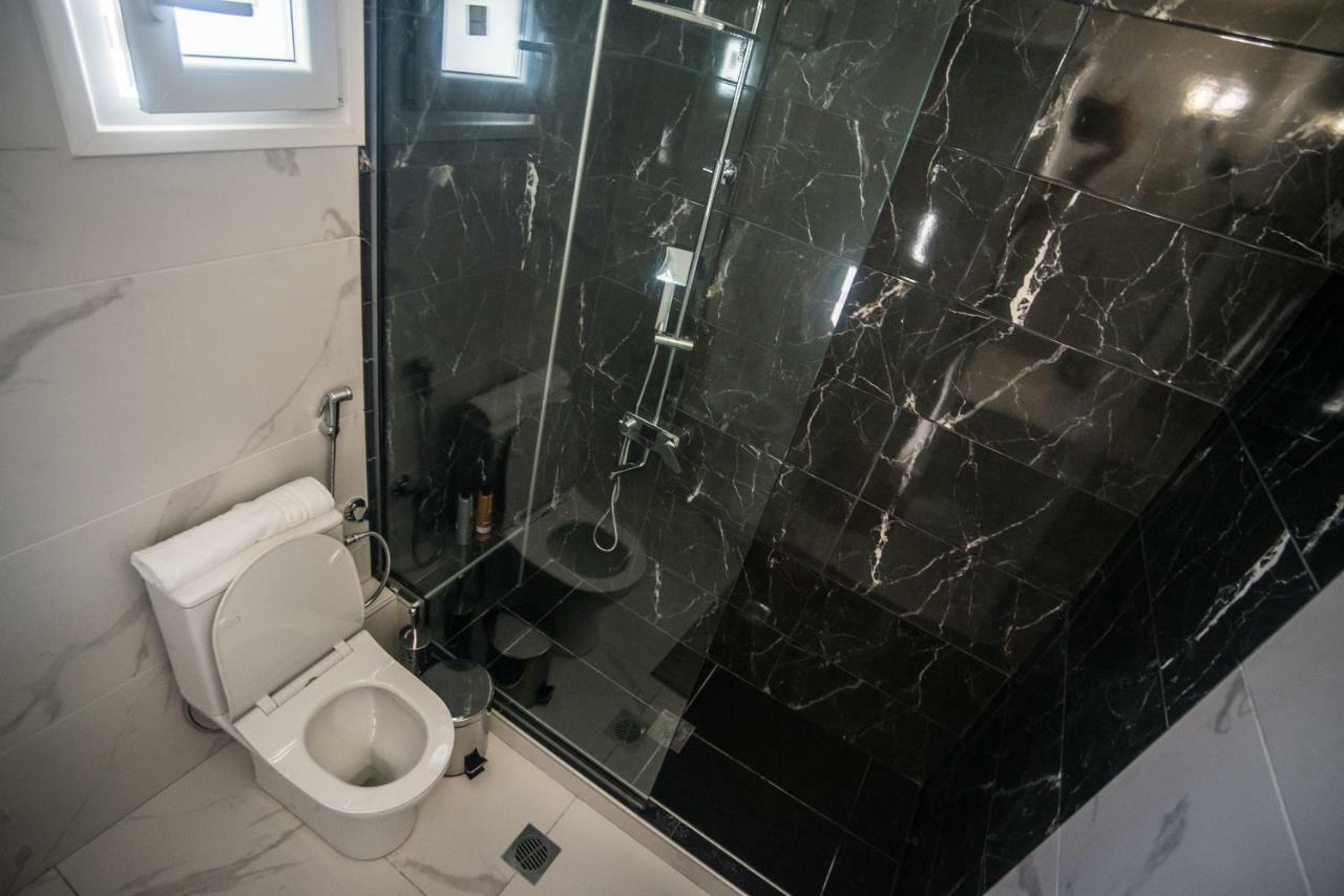 Diamond Lux Apartment PalaiónTsiflíkion Buitenkant foto