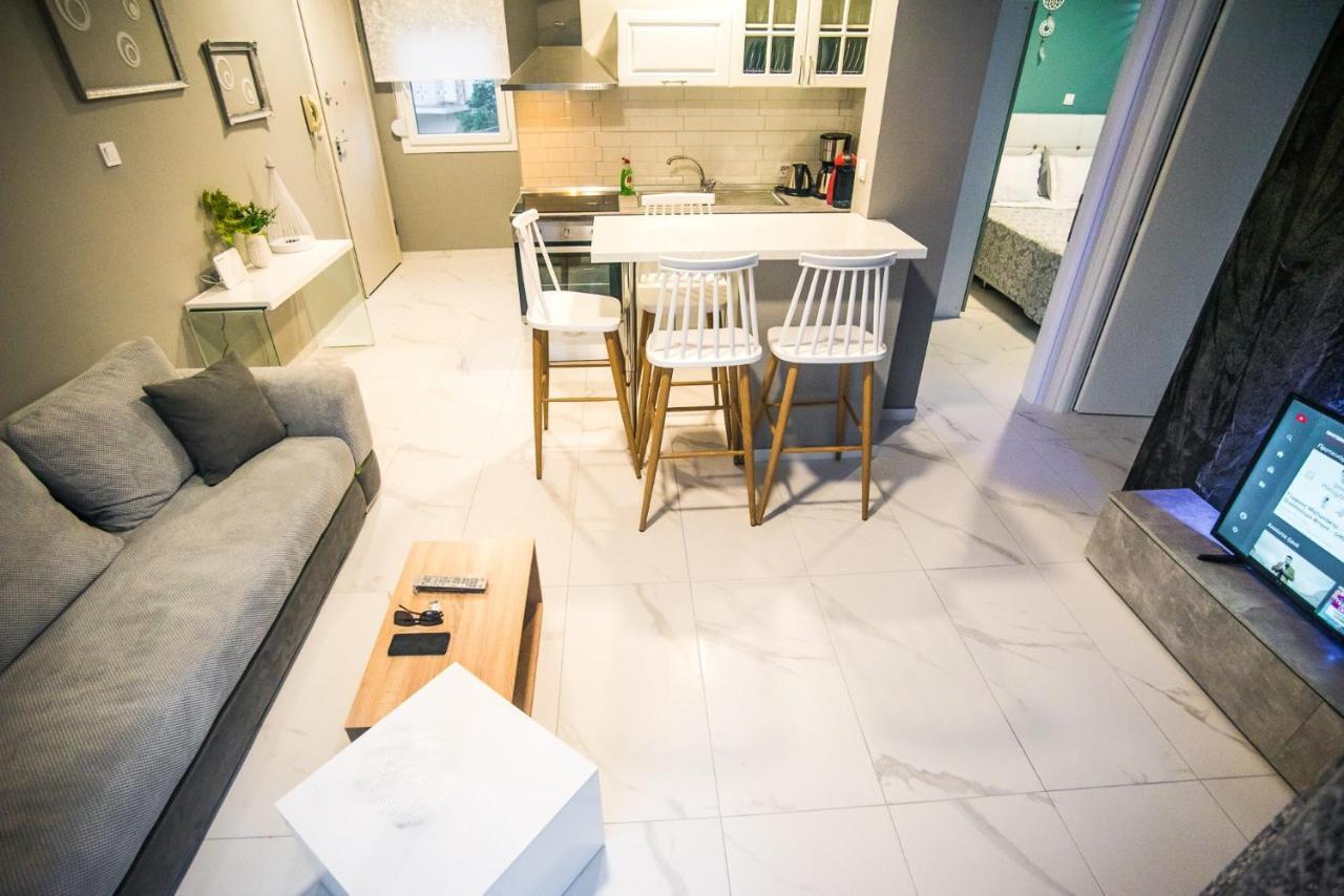 Diamond Lux Apartment PalaiónTsiflíkion Buitenkant foto