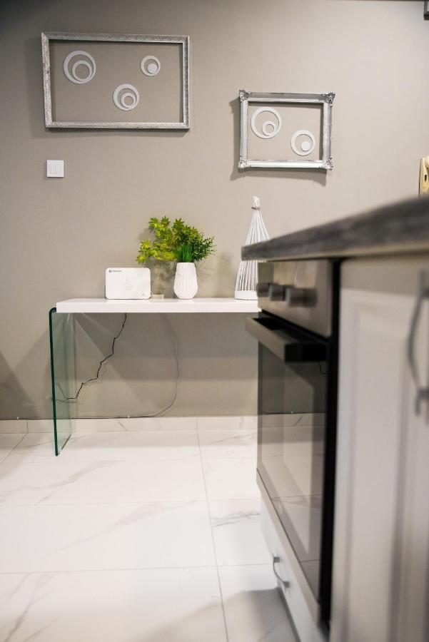 Diamond Lux Apartment PalaiónTsiflíkion Buitenkant foto